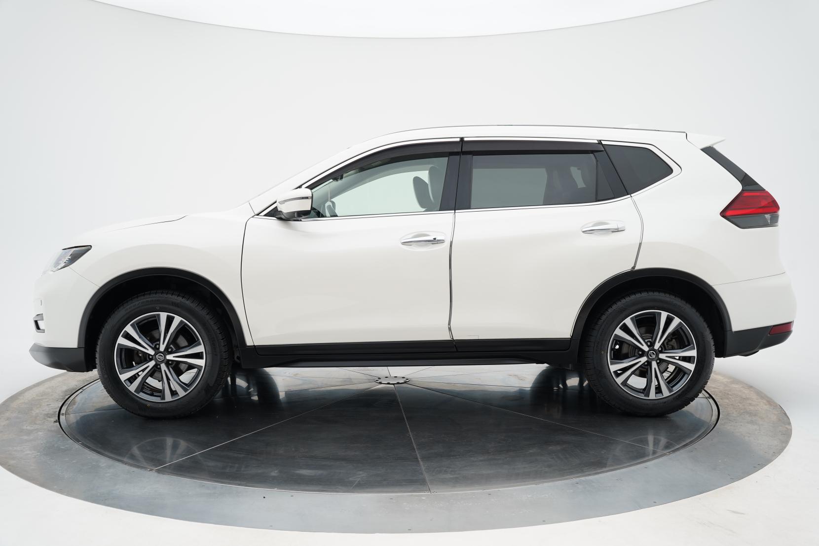 Nissan X-TRAIL 2.0 20X 2WD 5 Seater