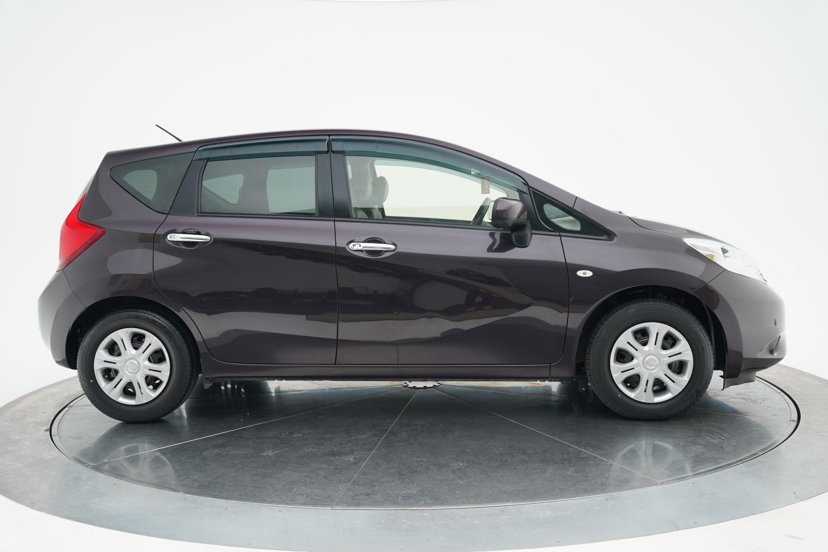 Nissan Note (2004–present) Medalist Emergency Brake
