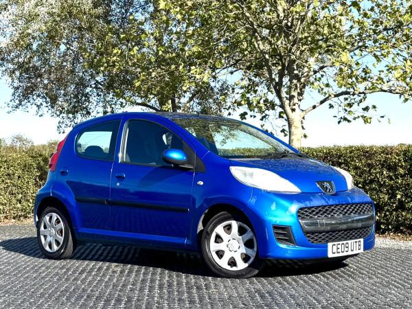 Peugeot 107 1.0 12V Urban Hatchback 5dr Petrol Manual Euro 4 (68 ps)