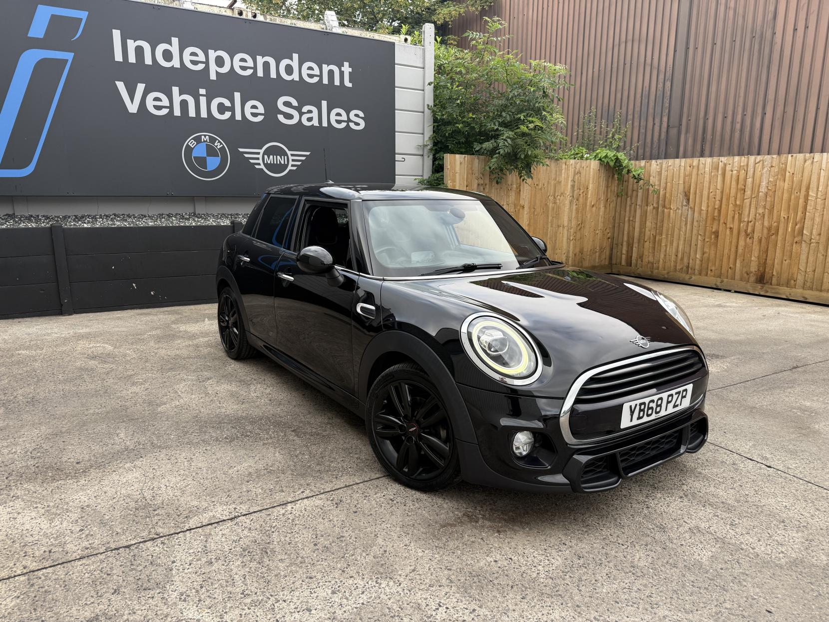Mini Hatch