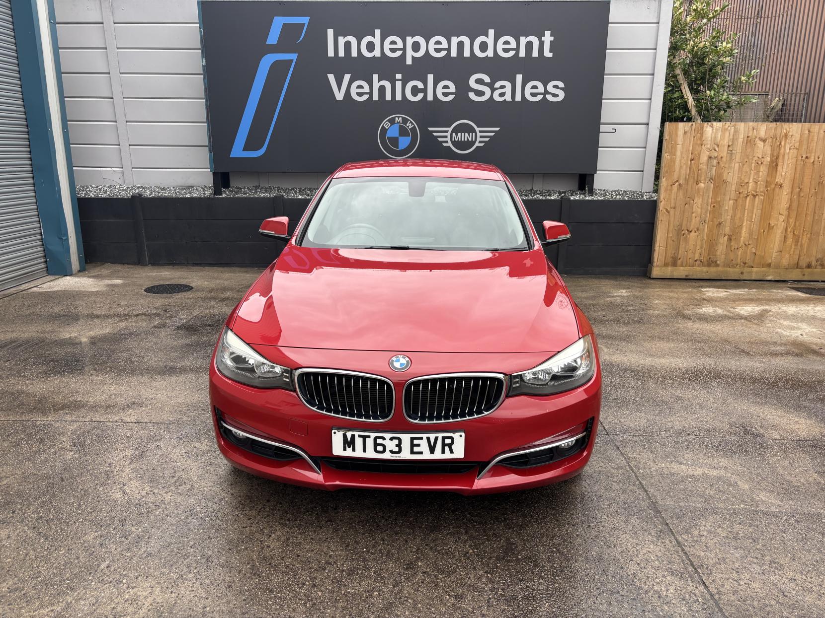 BMW 3 Series Gran Turismo 2.0 320i Luxury GT 5dr Petrol Auto xDrive Euro 6 (s/s) (184 ps)