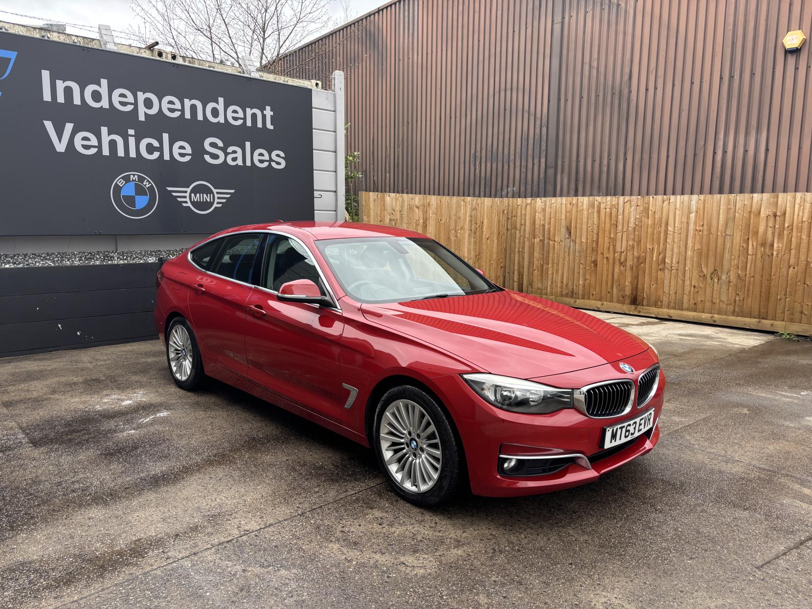 BMW 3 Series Gran Turismo 2.0 320i Luxury GT 5dr Petrol Auto xDrive Euro 6 (s/s) (184 ps)