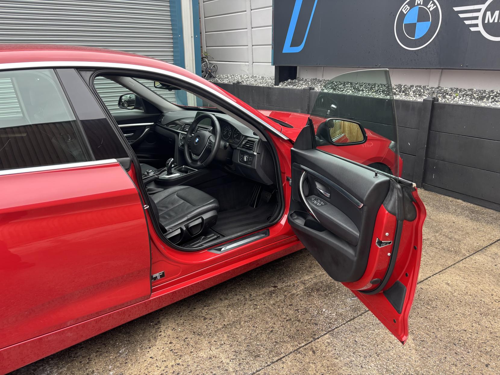 BMW 3 Series Gran Turismo 2.0 320i Luxury GT 5dr Petrol Auto xDrive Euro 6 (s/s) (184 ps)