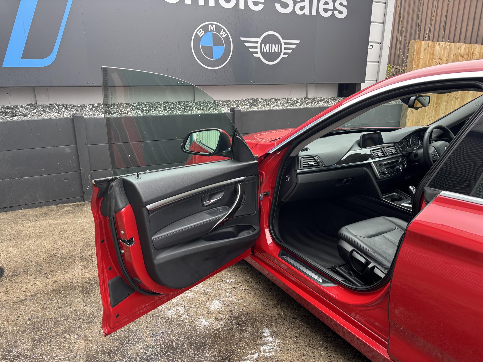 BMW 3 Series Gran Turismo 2.0 320i Luxury GT 5dr Petrol Auto xDrive Euro 6 (s/s) (184 ps)