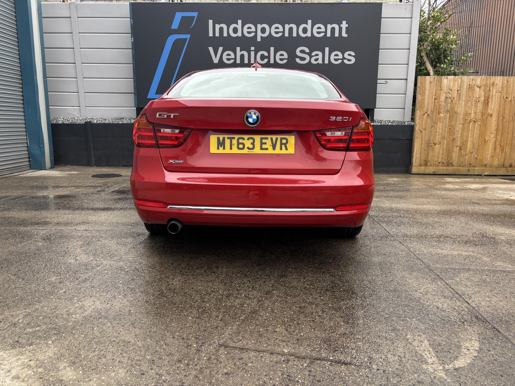 BMW 3 Series Gran Turismo 2.0 320i Luxury GT 5dr Petrol Auto xDrive Euro 6 (s/s) (184 ps)