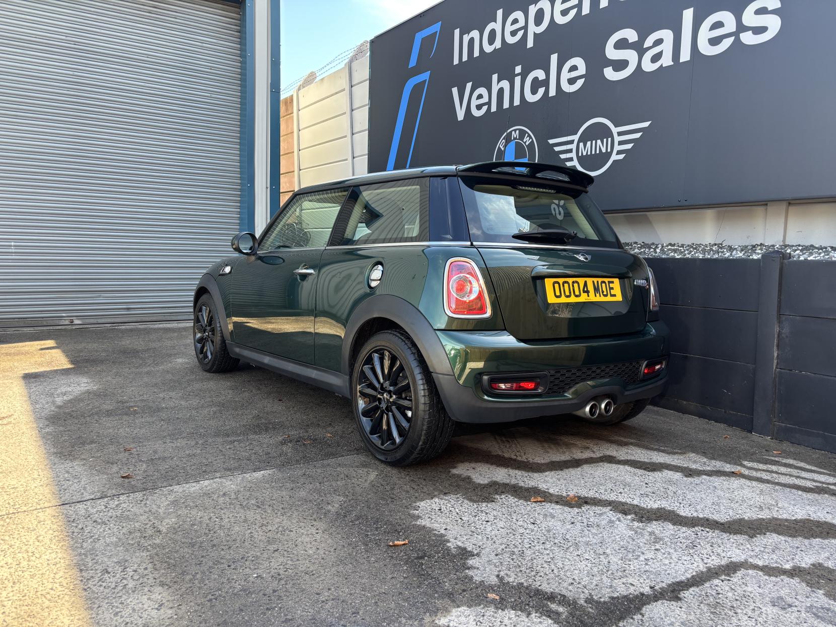 MINI Hatch 1.6 Cooper S Hatchback 3dr Petrol Auto Euro 5 (184 ps)