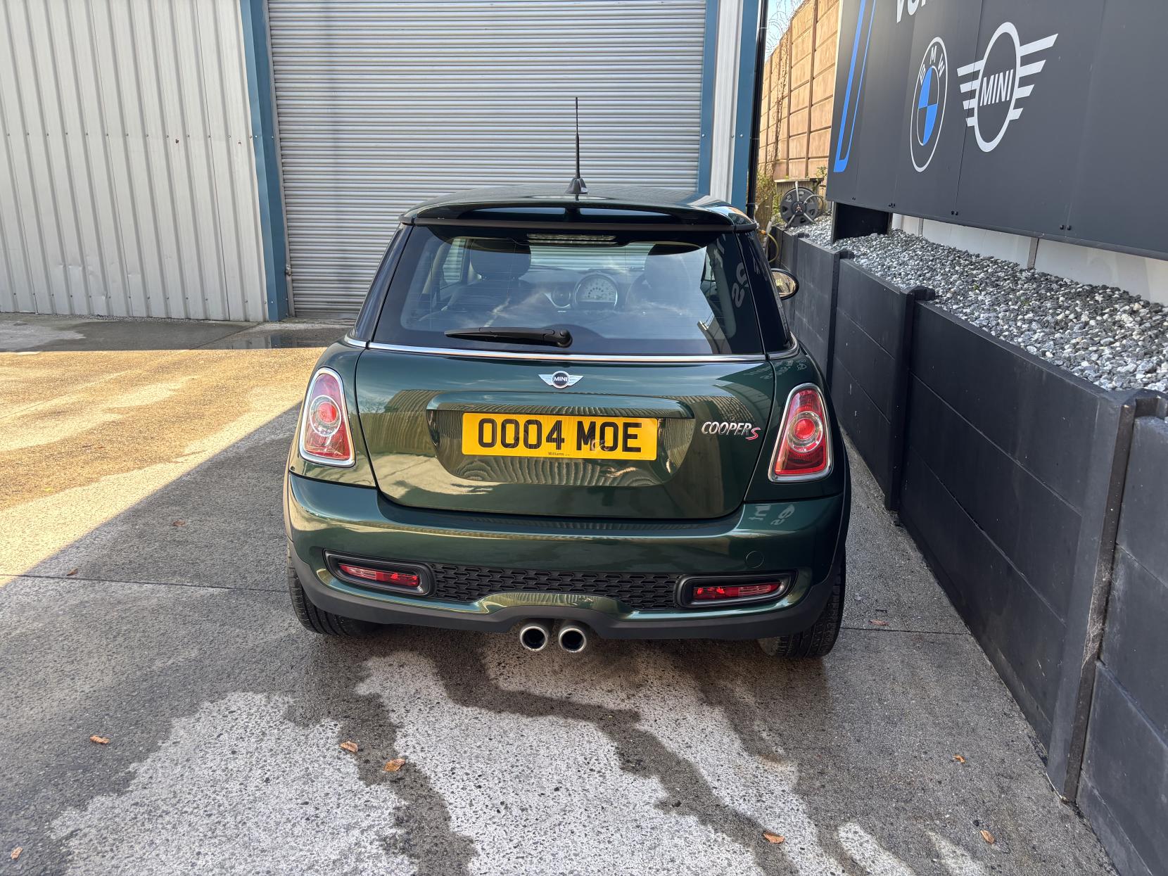 MINI Hatch 1.6 Cooper S Hatchback 3dr Petrol Auto Euro 5 (184 ps)