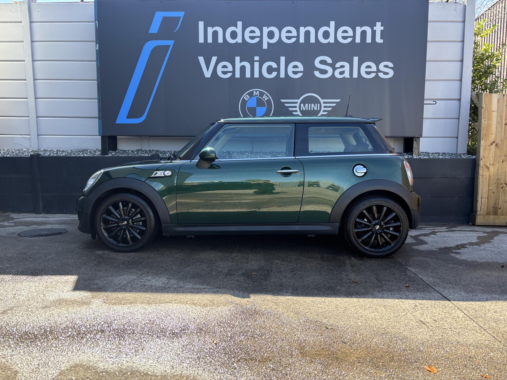MINI Hatch 1.6 Cooper S Hatchback 3dr Petrol Auto Euro 5 (184 ps)
