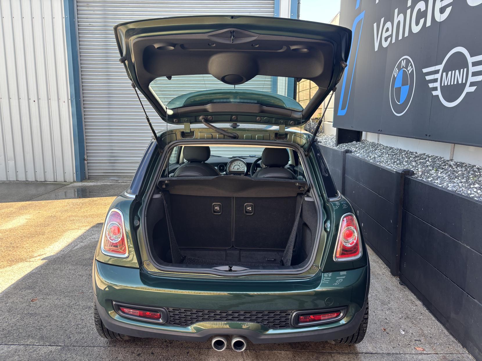 MINI Hatch 1.6 Cooper S Hatchback 3dr Petrol Auto Euro 5 (184 ps)