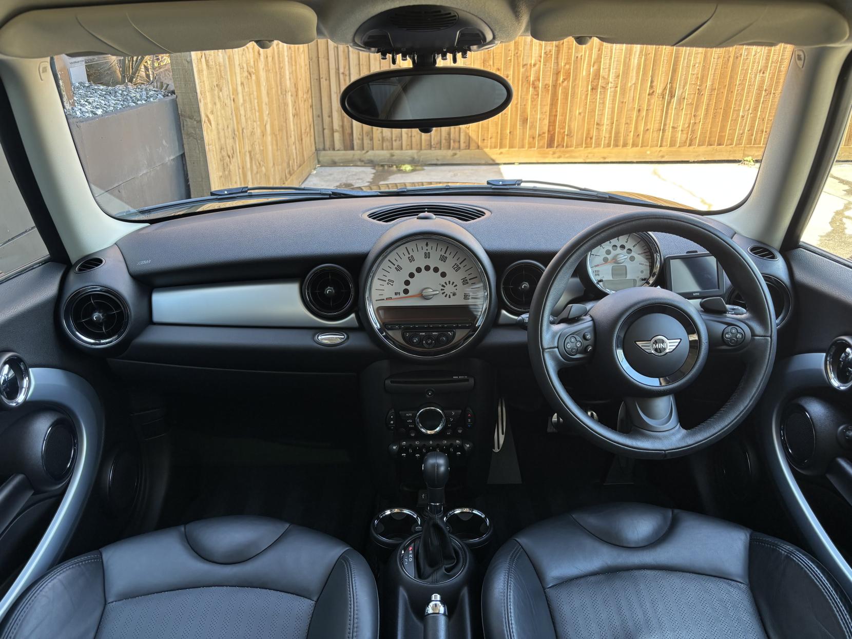 MINI Hatch 1.6 Cooper S Hatchback 3dr Petrol Auto Euro 5 (184 ps)