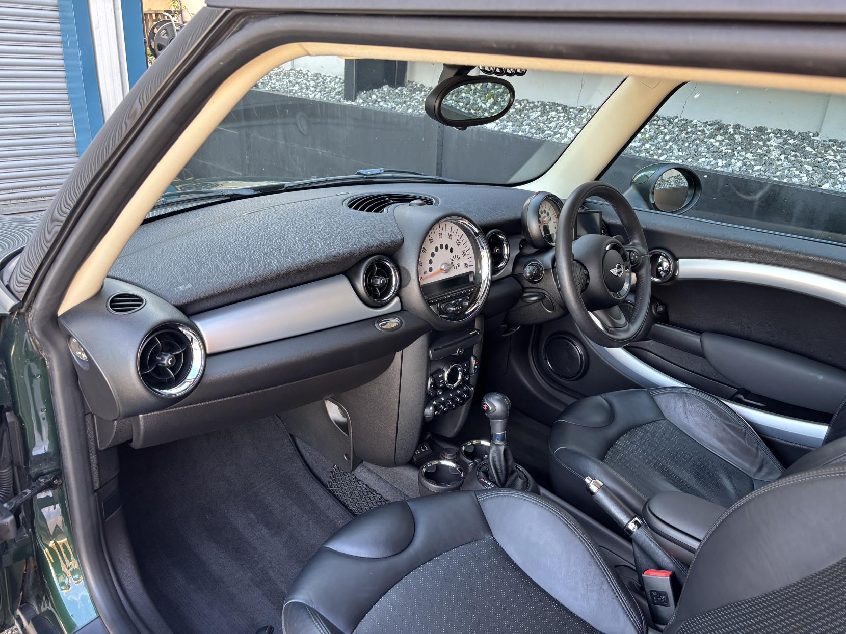 MINI Hatch 1.6 Cooper S Hatchback 3dr Petrol Auto Euro 5 (184 ps)