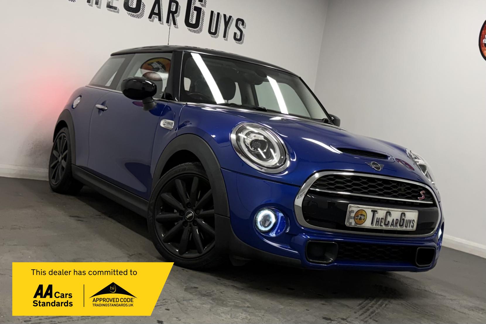 2019 Mini Hatch