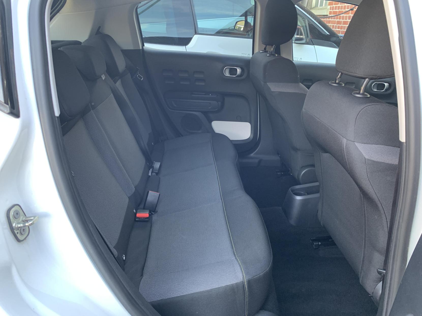 Citroen C3 1.2 PureTech Flair Hatchback 5dr Petrol Manual Euro 6 (82 ps)