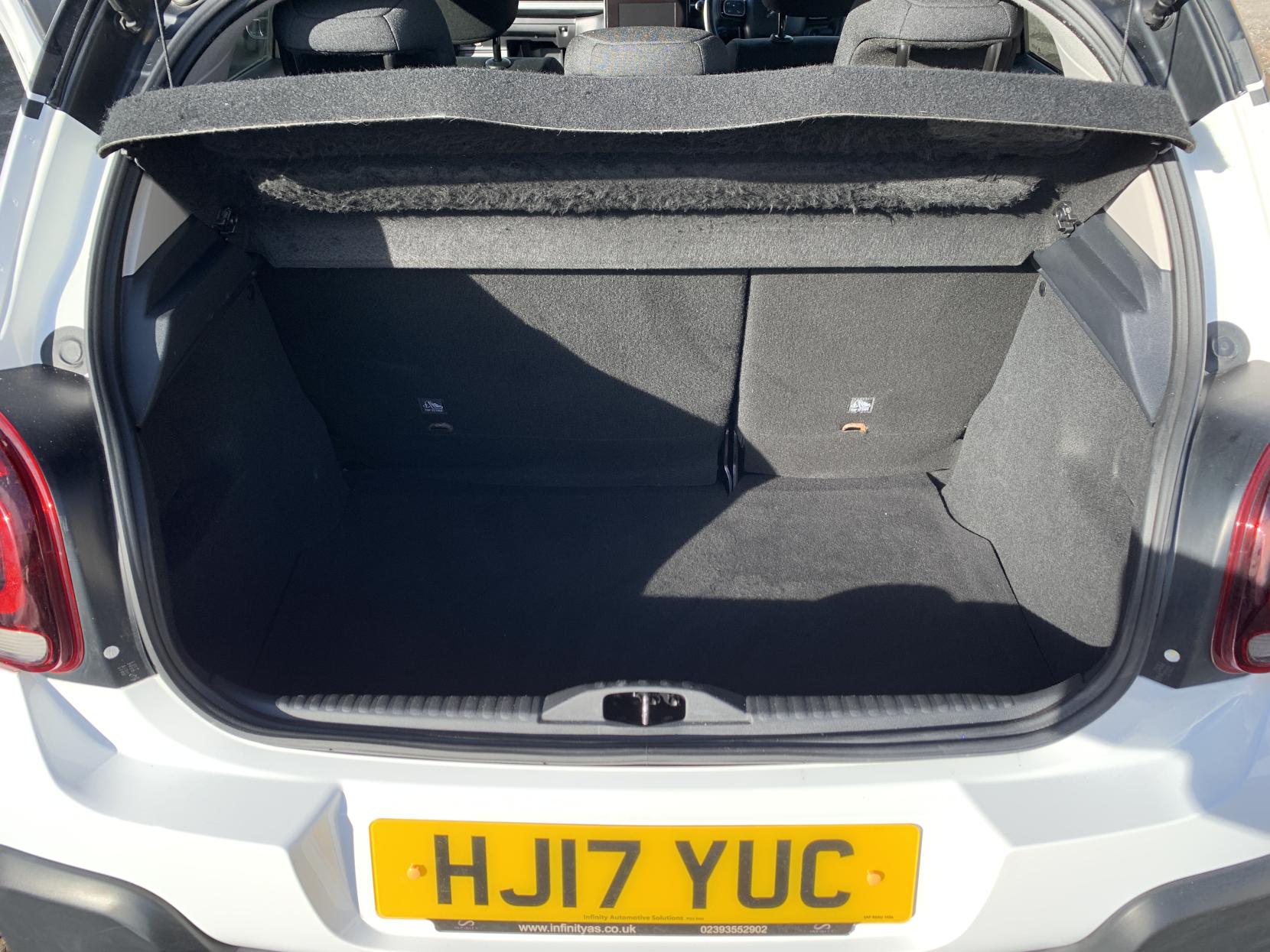 Citroen C3 1.2 PureTech Flair Hatchback 5dr Petrol Manual Euro 6 (82 ps)