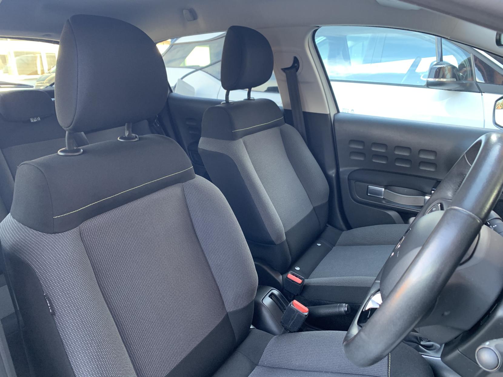 Citroen C3 1.2 PureTech Flair Hatchback 5dr Petrol Manual Euro 6 (82 ps)