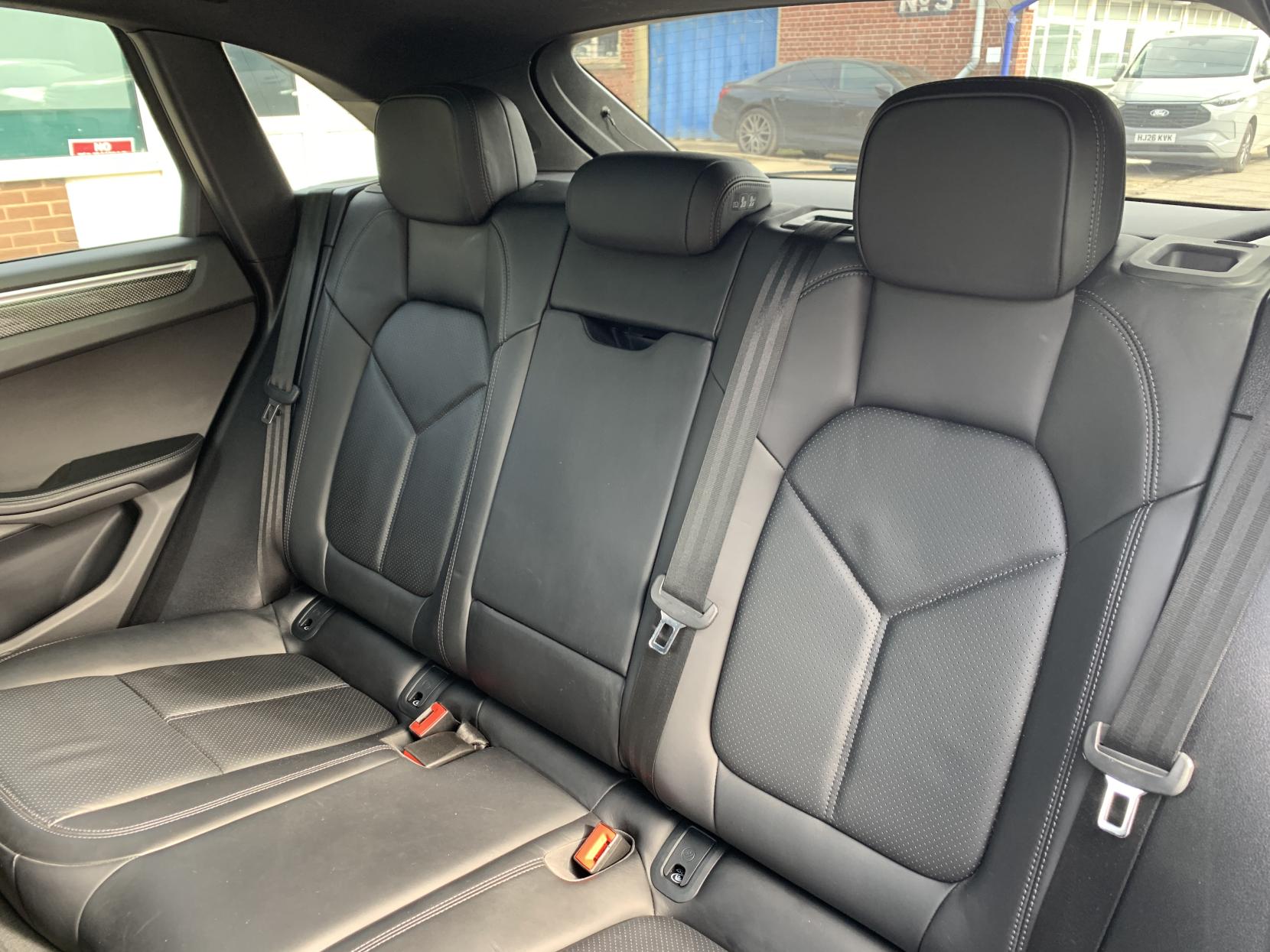 Porsche Macan 3.0T V6 S SUV 5dr Petrol PDK 4WD Euro 6 (s/s) (354 ps)