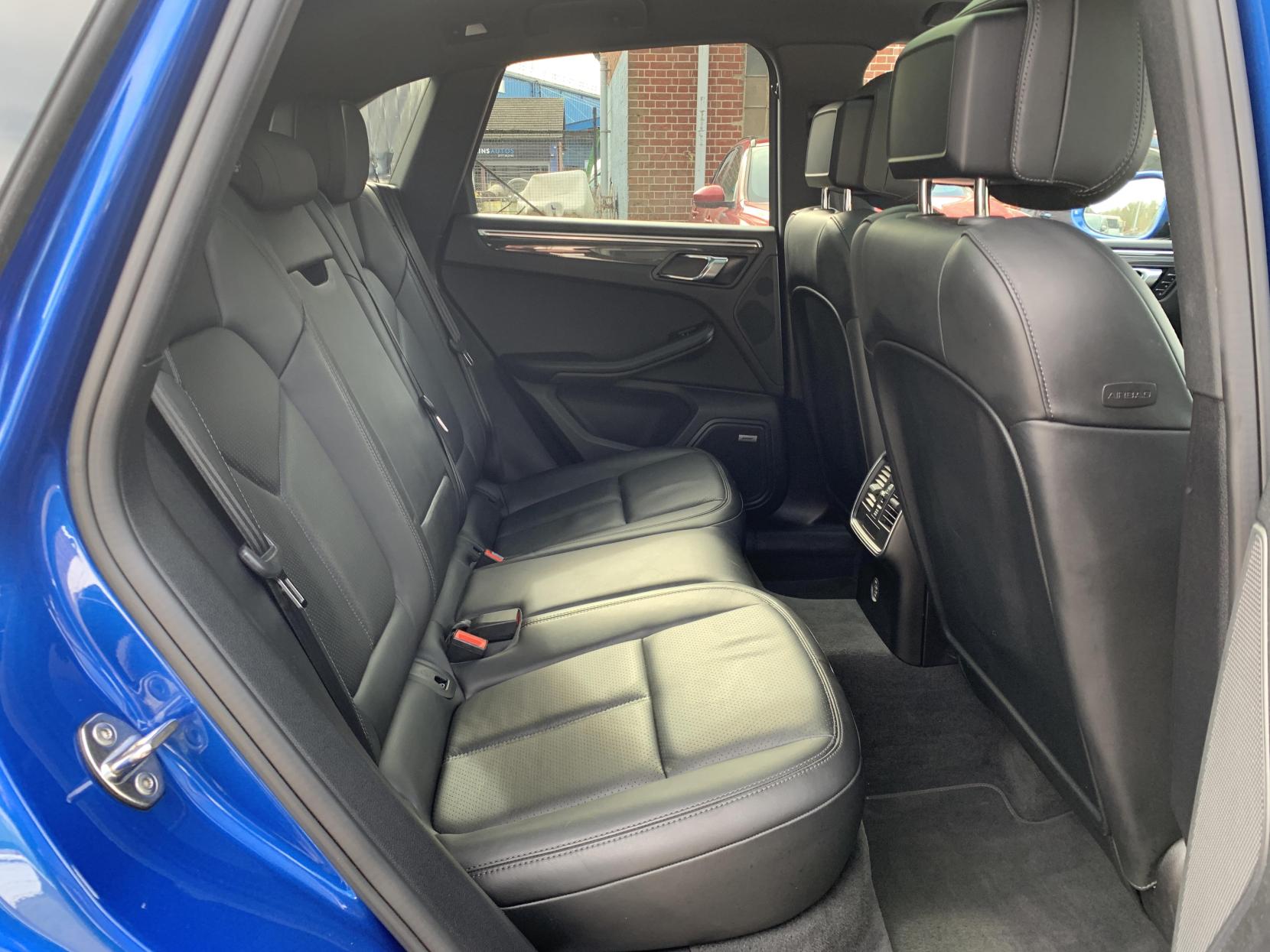 Porsche Macan 3.0T V6 S SUV 5dr Petrol PDK 4WD Euro 6 (s/s) (354 ps)