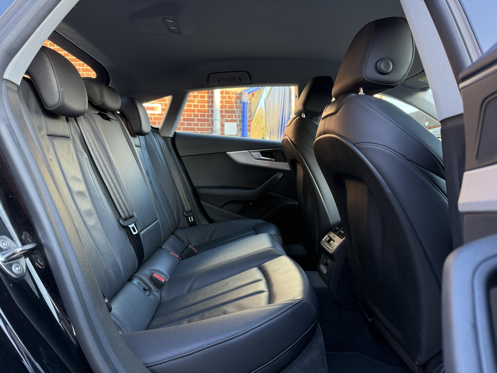 Audi A5 2.0 TDI 40 Sport Sportback 5dr Diesel S Tronic Euro 6 (s/s) (190 ps)