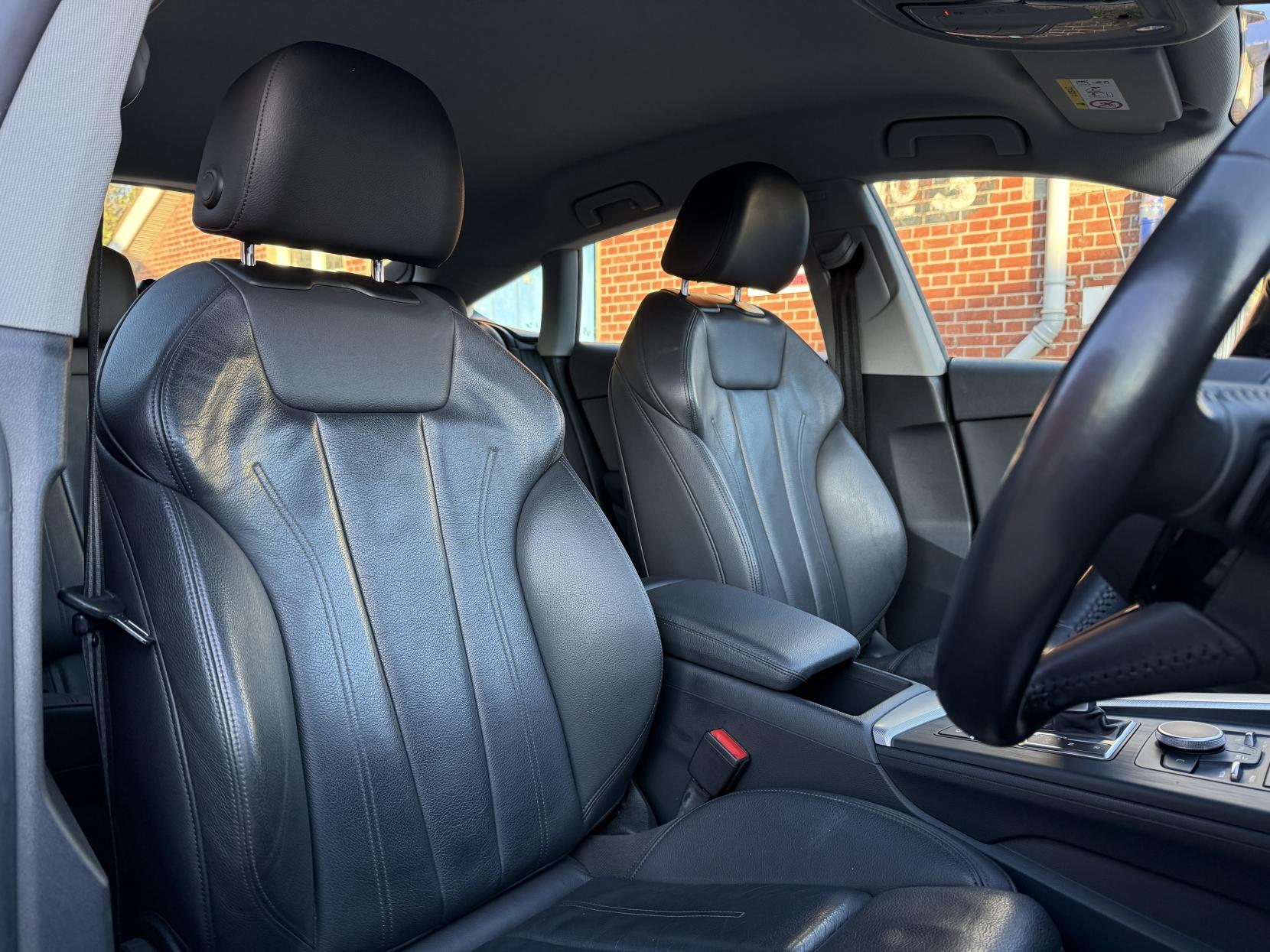 Audi A5 2.0 TDI 40 Sport Sportback 5dr Diesel S Tronic Euro 6 (s/s) (190 ps)