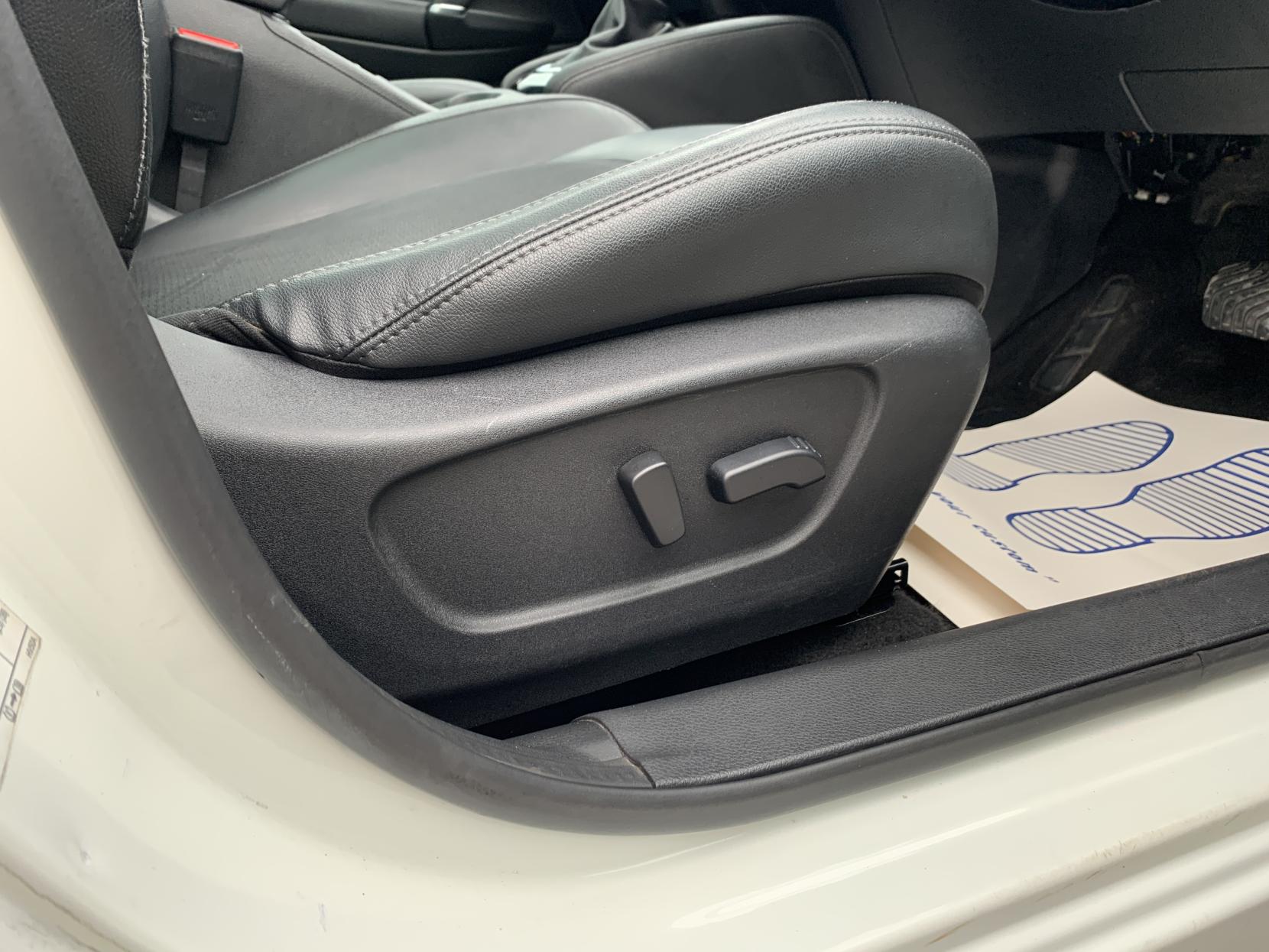 Nissan Qashqai 1.6 dCi Tekna SUV 5dr Diesel XTRON Euro 6 (s/s) (130 ps)