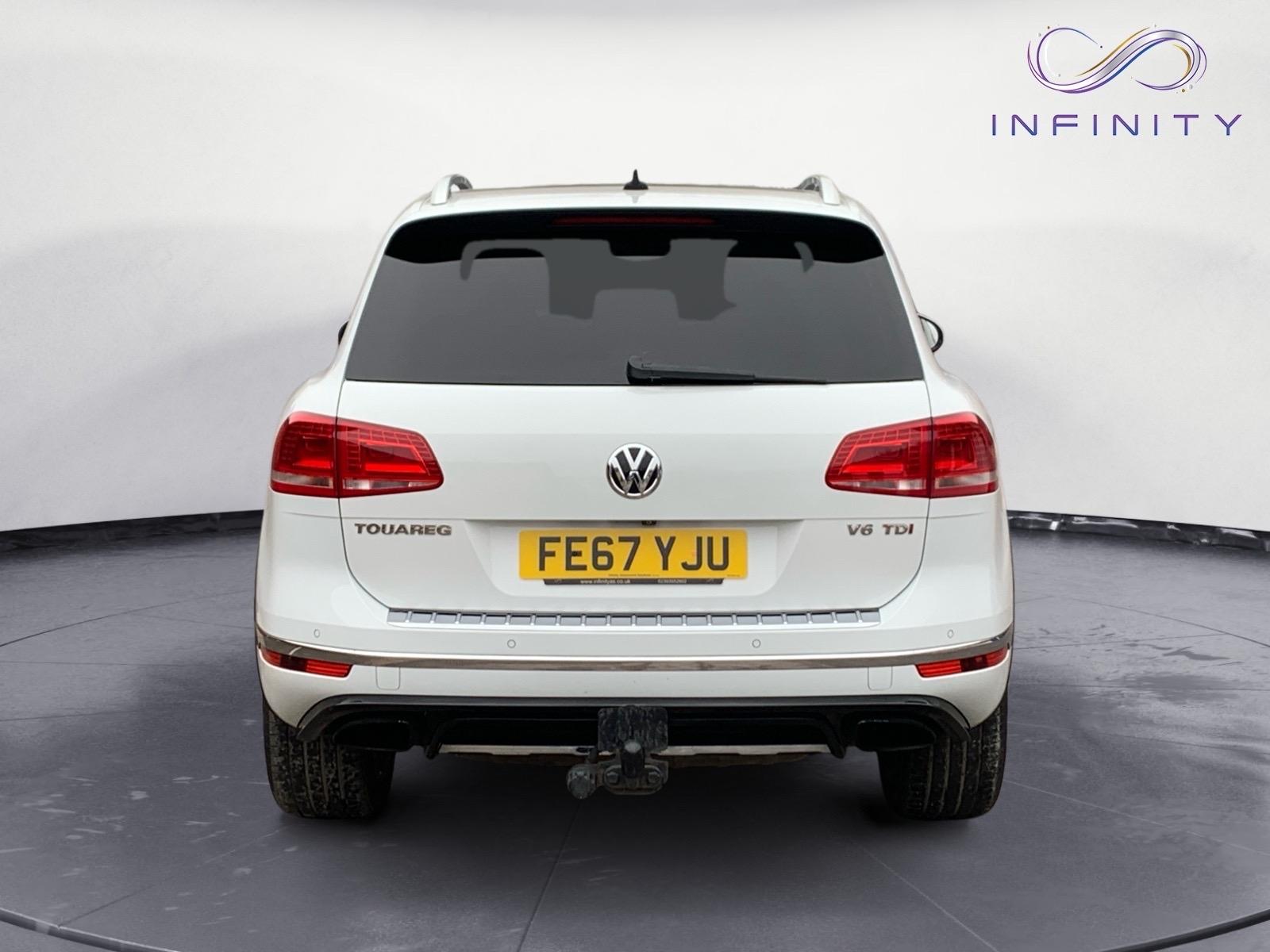 Volkswagen Touareg 3.0 TDI V6 R-Line Plus SUV 5dr Diesel Tiptronic 4WD Euro 6 (s/s) (262 ps)