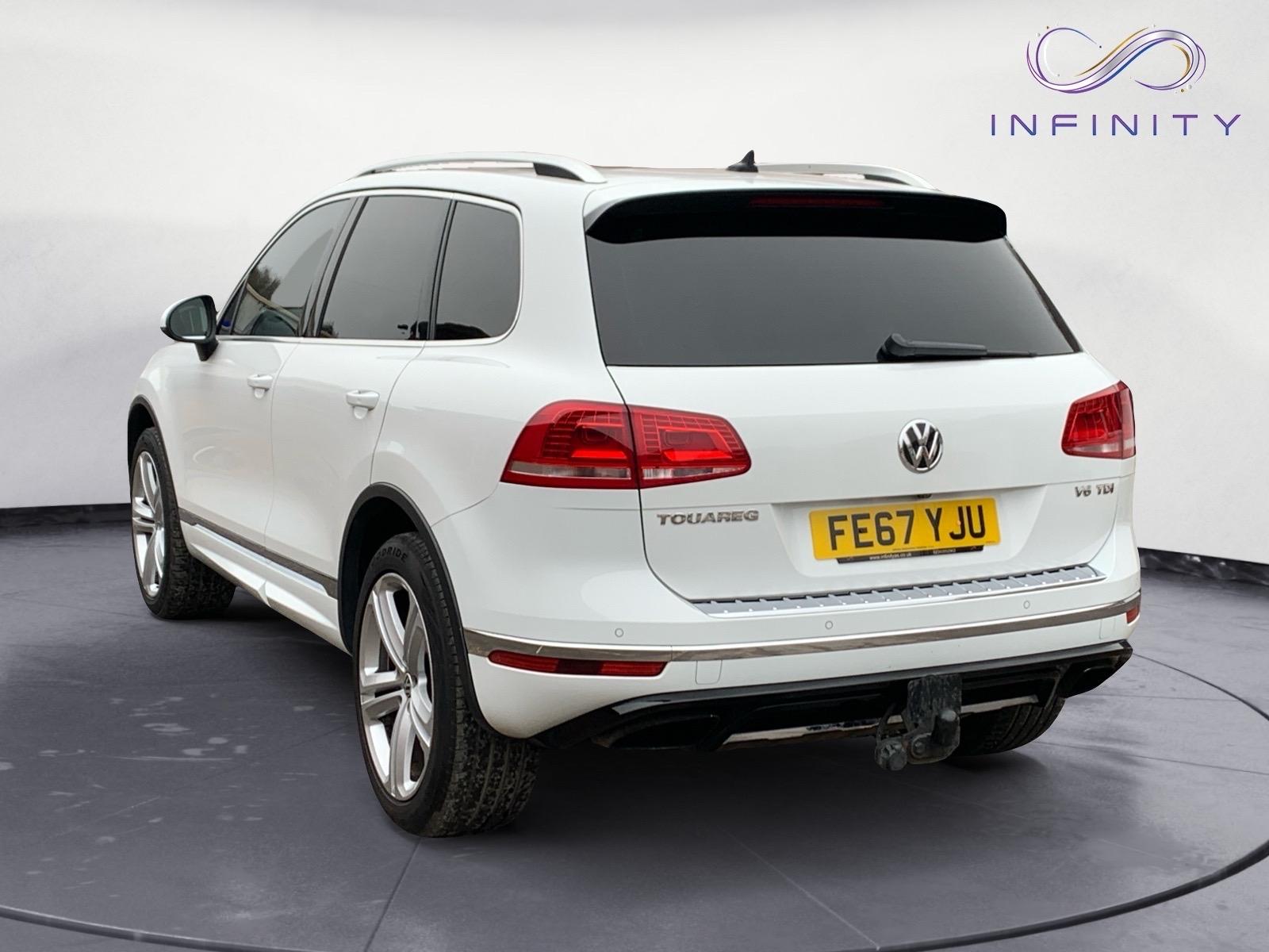 Volkswagen Touareg 3.0 TDI V6 R-Line Plus SUV 5dr Diesel Tiptronic 4WD Euro 6 (s/s) (262 ps)