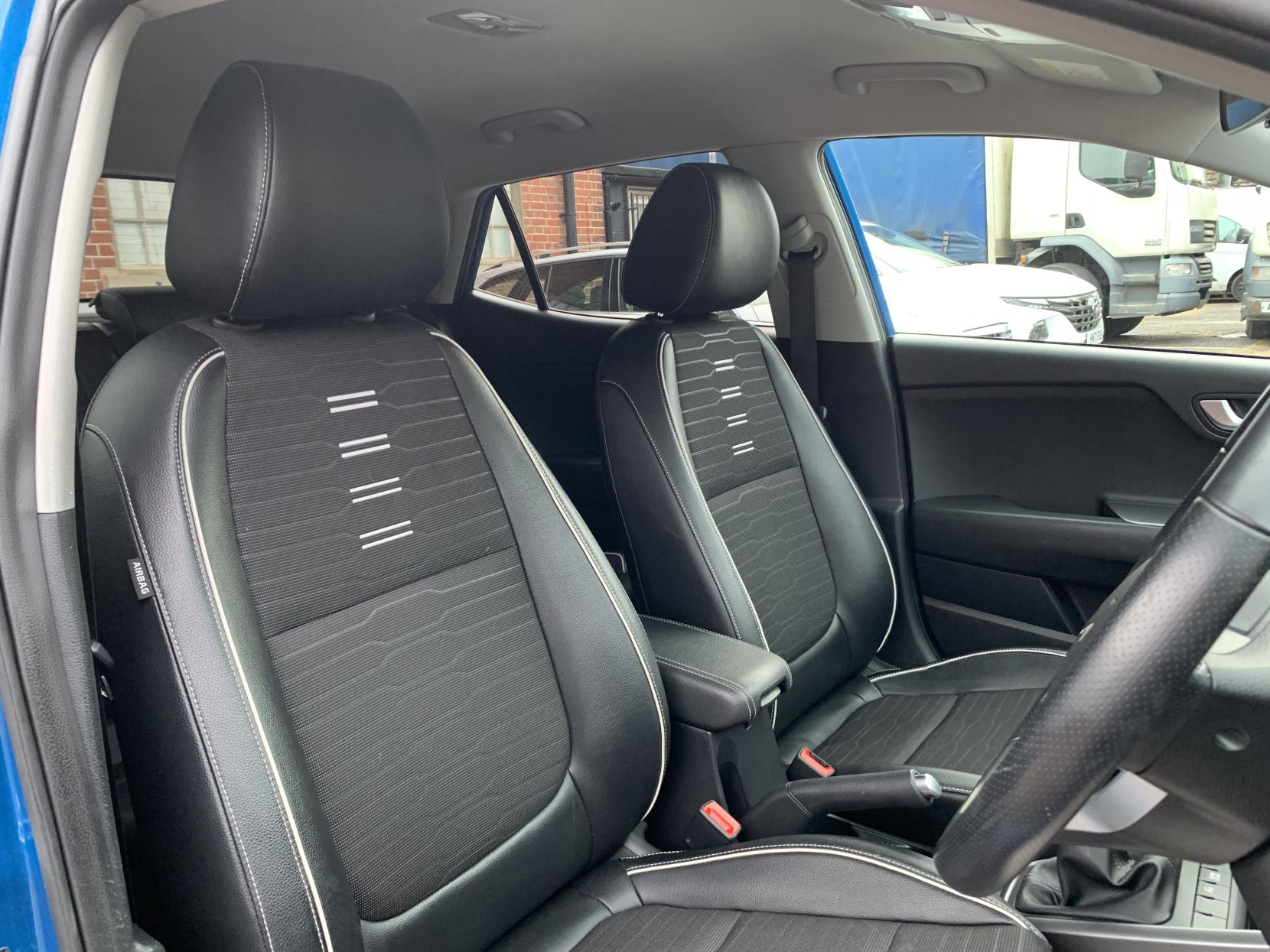 Kia Stonic 1.0 T-GDi MHEV GT-Line SUV 5dr Petrol Hybrid Manual Euro 6 (s/s) (118 bhp)