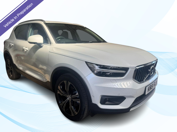 Volvo XC40 2.0 D4 Inscription Pro SUV 5dr Diesel Auto AWD Euro 6 (s/s) (190 ps)