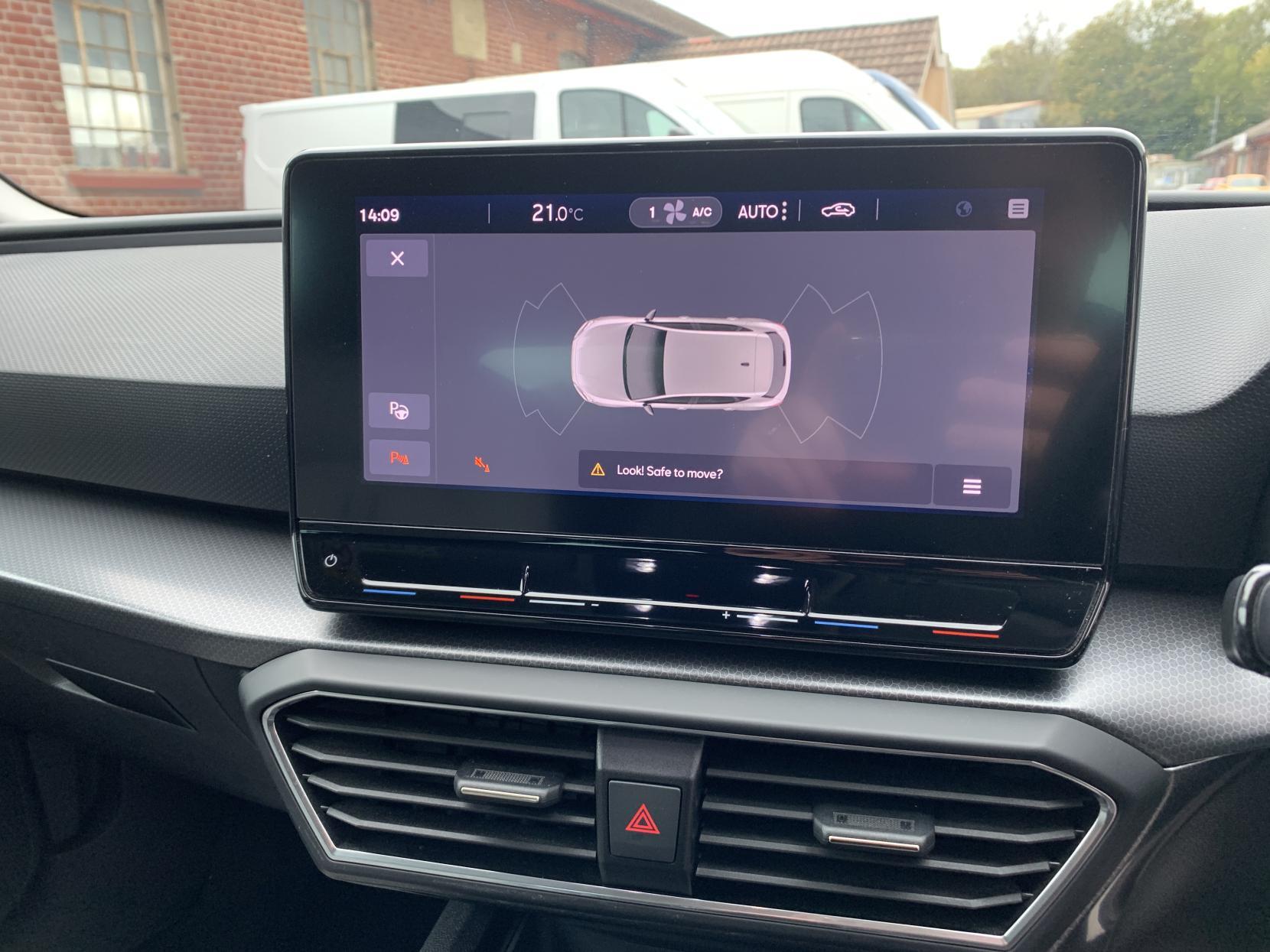 SEAT Leon 1.0 TSI EVO SE Dynamic Hatchback 5dr Petrol Manual Euro 6 (s/s) (110 ps)