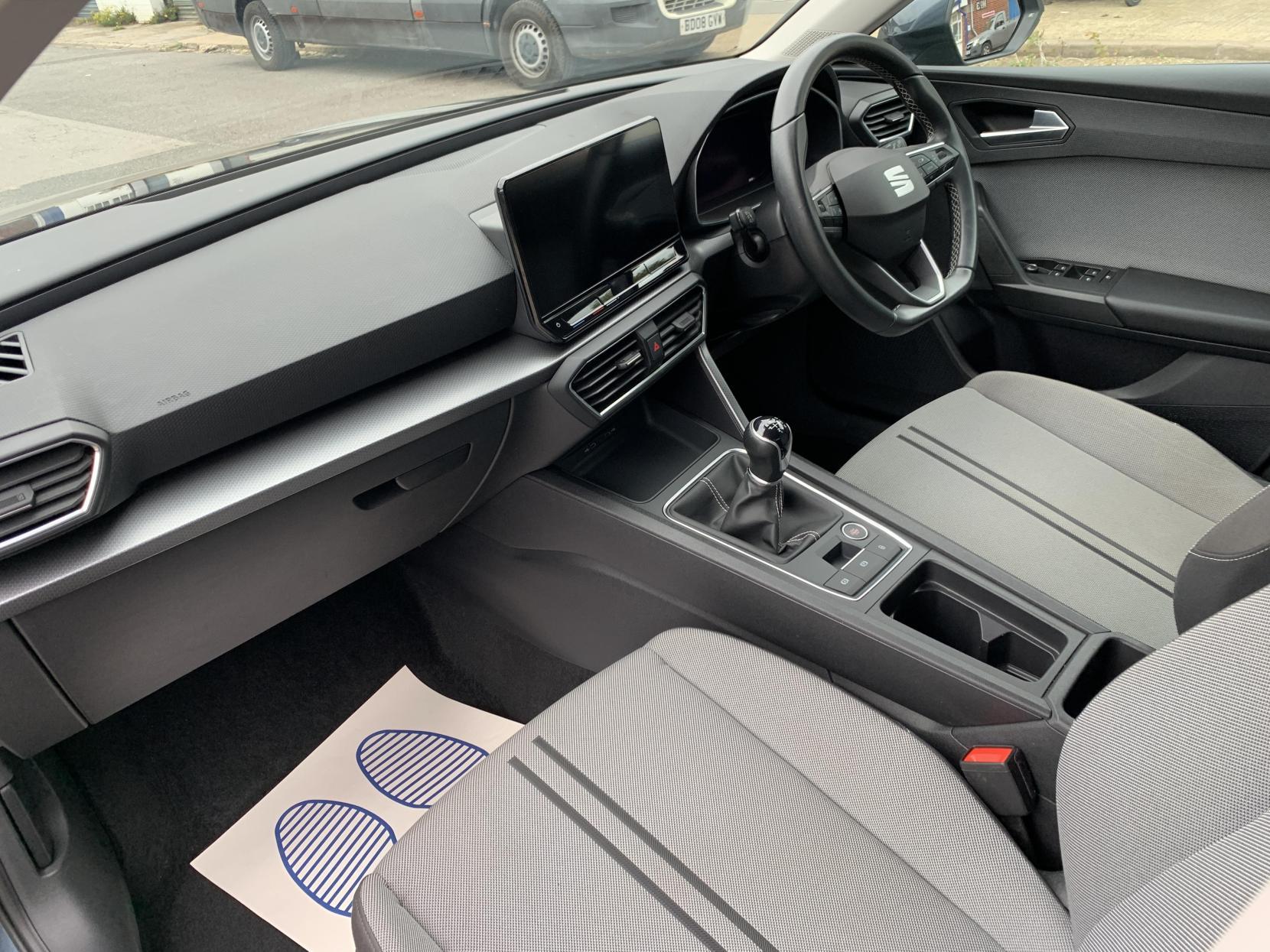 SEAT Leon 1.0 TSI EVO SE Dynamic Hatchback 5dr Petrol Manual Euro 6 (s/s) (110 ps)