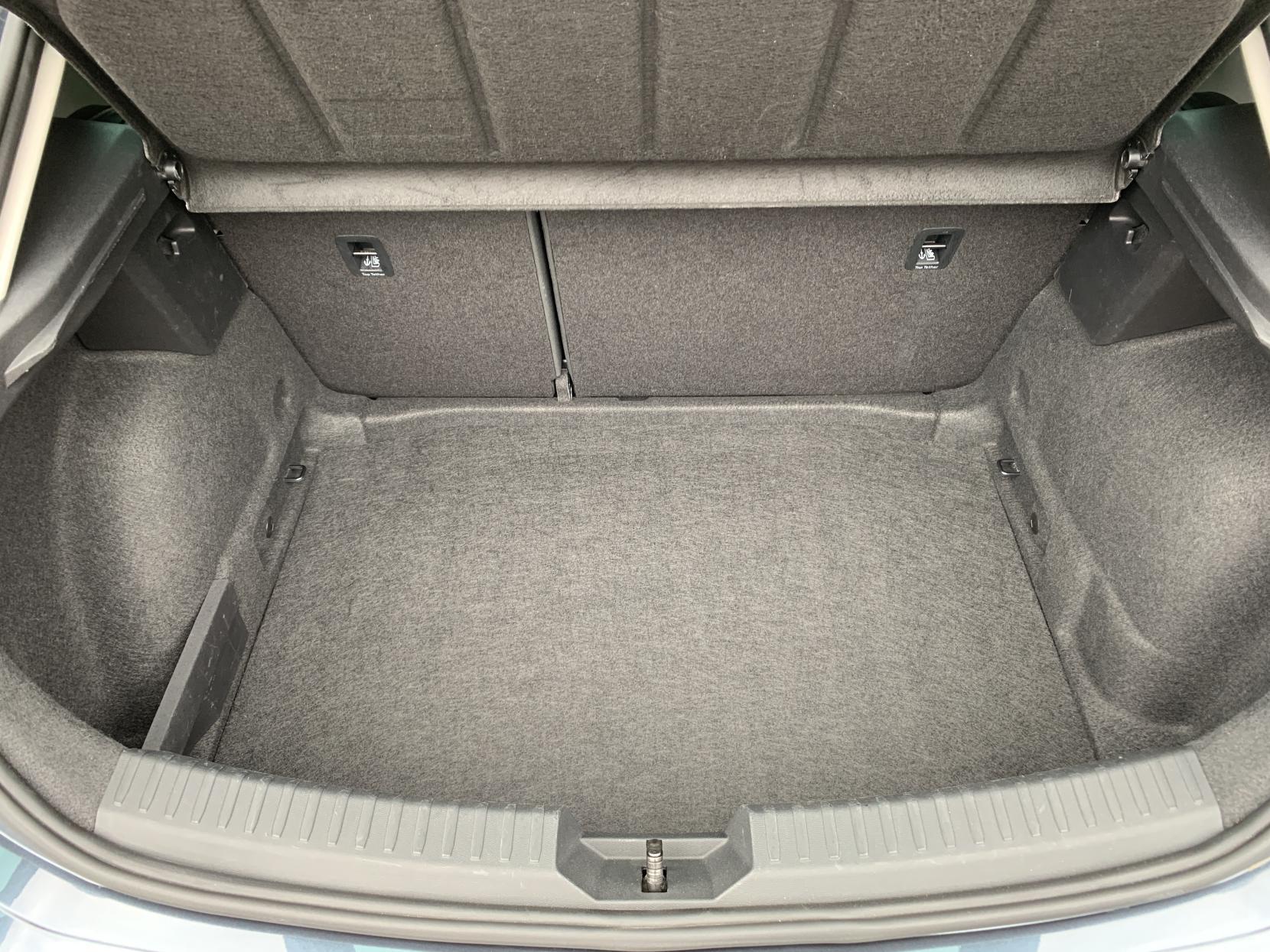 SEAT Leon 1.0 TSI EVO SE Dynamic Hatchback 5dr Petrol Manual Euro 6 (s/s) (110 ps)