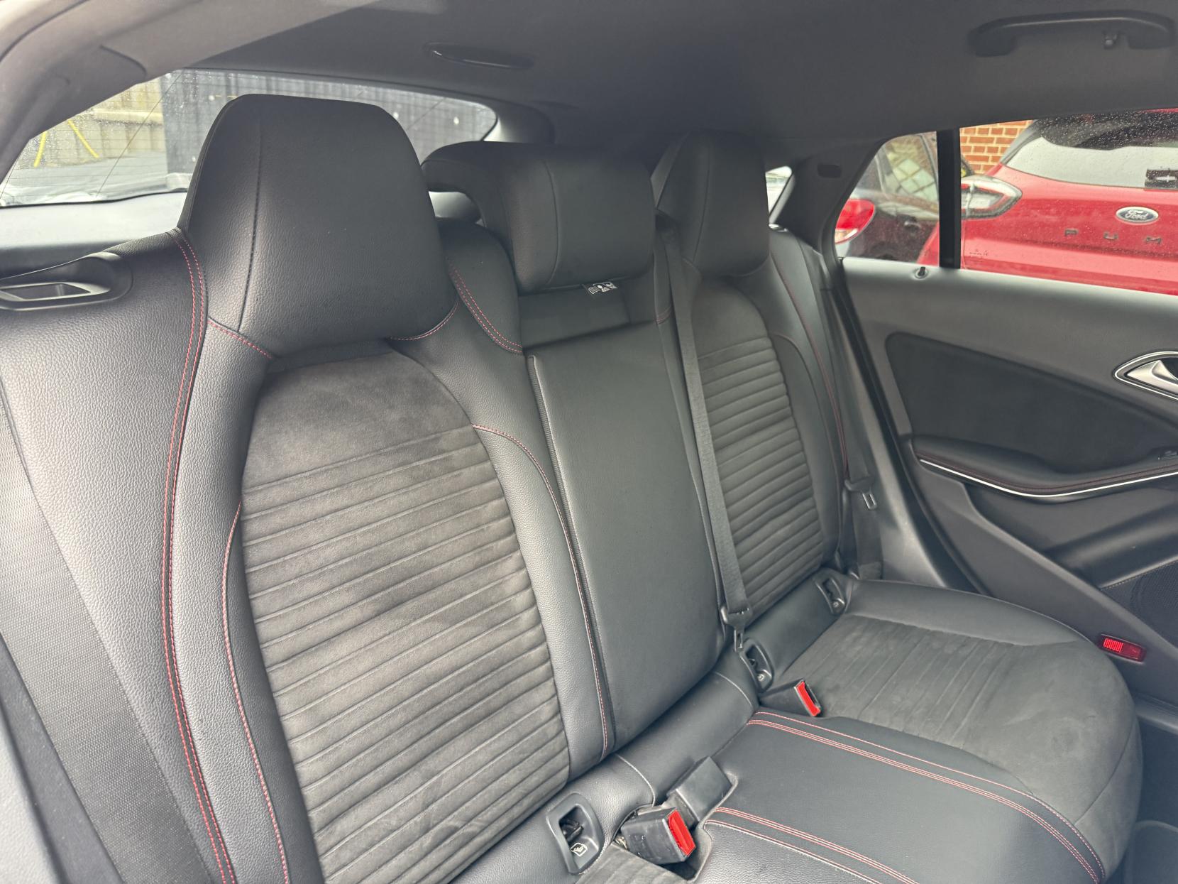 Mercedes-Benz CLA 2.1 CLA220d AMG Line Shooting Brake 5dr Diesel 7G-DCT Euro 6 (s/s) (177 ps)