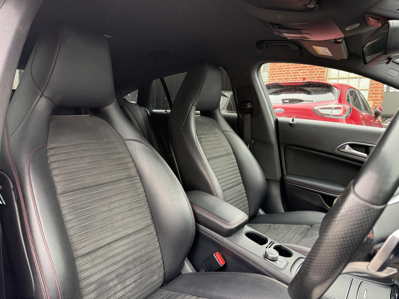 Mercedes-Benz CLA 2.1 CLA220d AMG Line Shooting Brake 5dr Diesel 7G-DCT Euro 6 (s/s) (177 ps)