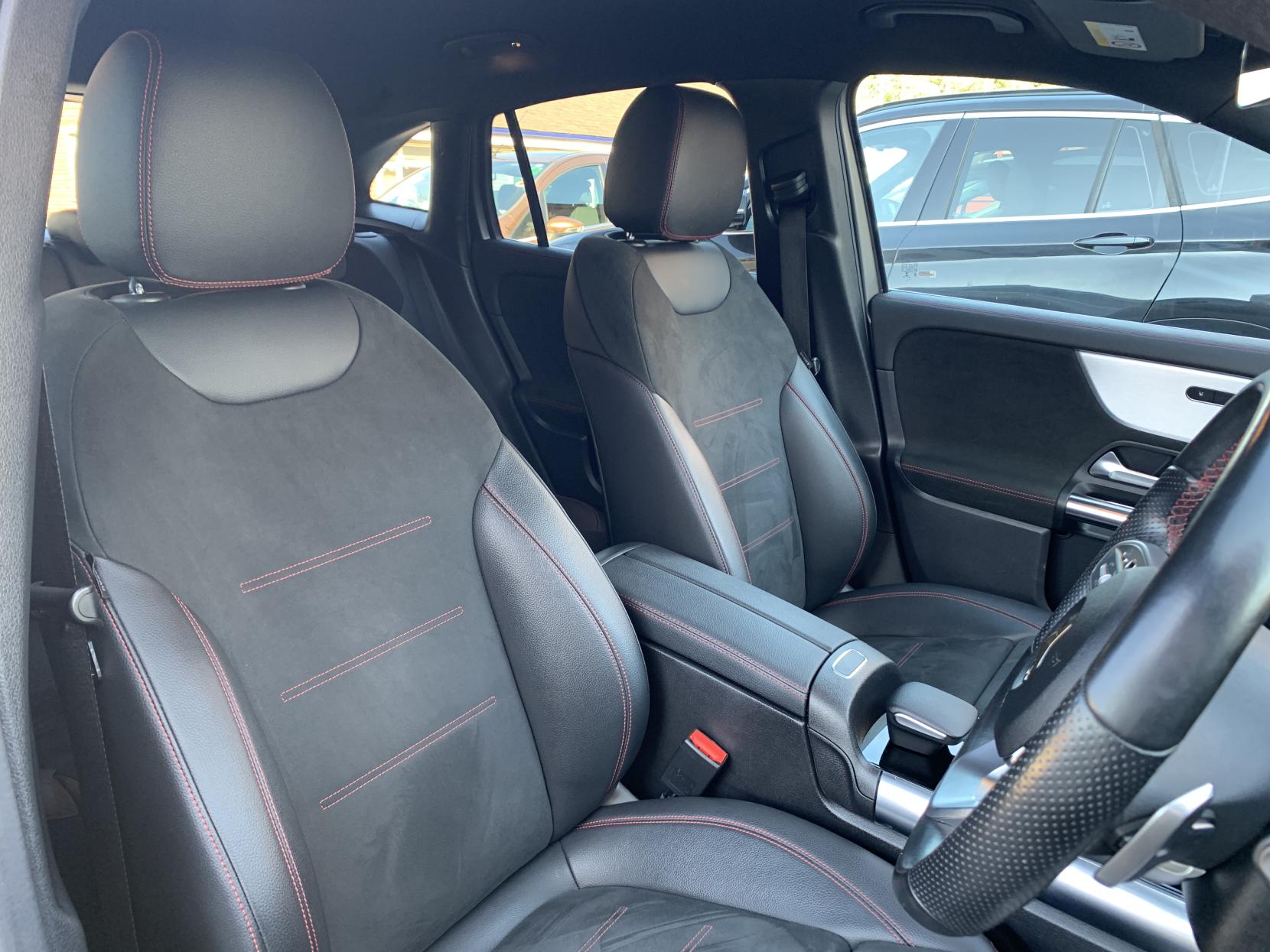 Mercedes-Benz EQA EQA 250 66.5kWh AMG Line SUV 5dr Electric Auto (190 ps)