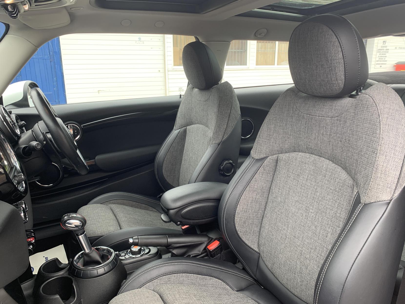 MINI Hatch 2.0 Cooper S Hatchback 3dr Petrol Auto Euro 6 (s/s) (192 ps)