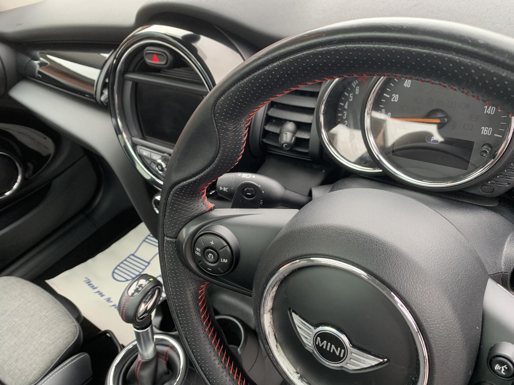 MINI Hatch 2.0 Cooper S Hatchback 3dr Petrol Auto Euro 6 (s/s) (192 ps)