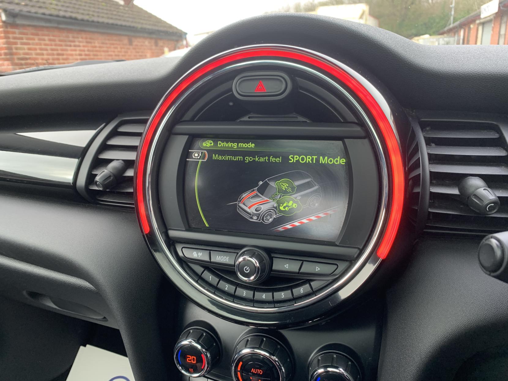 MINI Hatch 2.0 Cooper S Hatchback 3dr Petrol Auto Euro 6 (s/s) (192 ps)