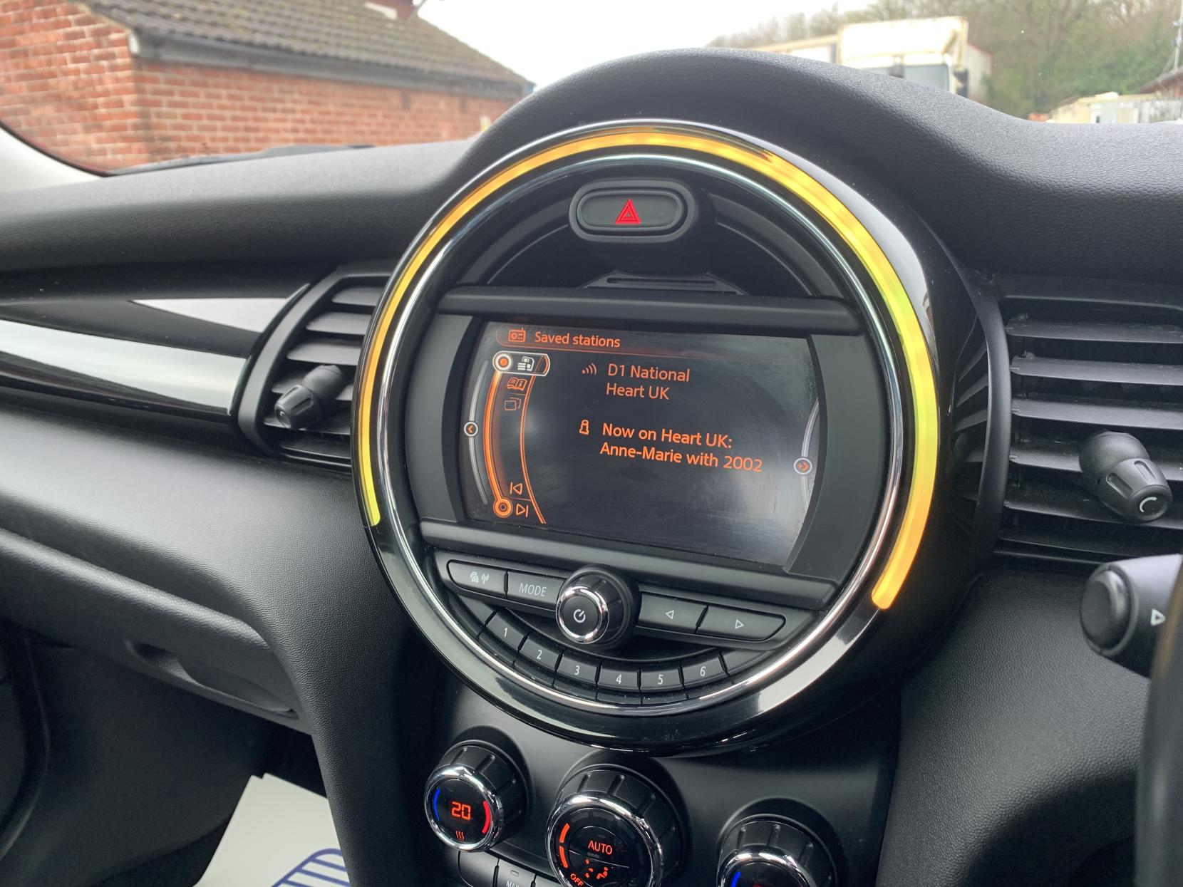 MINI Hatch 2.0 Cooper S Hatchback 3dr Petrol Auto Euro 6 (s/s) (192 ps)