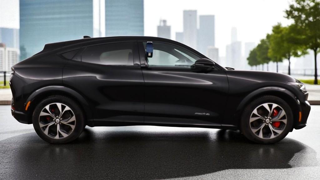 Ford Mustang Mach-E Extended Range 91kWh SUV 5dr Electric Automatic AWD (351 ps)