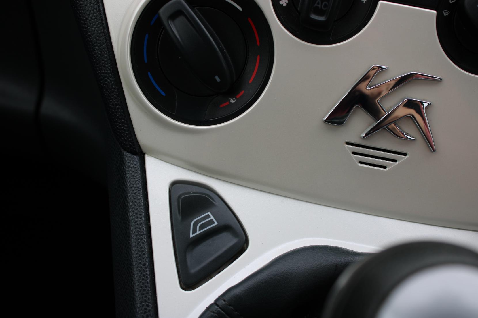 Ford Ka 1.2 Zetec Hatchback 3dr Petrol Manual Euro 5 (s/s) (69 ps)