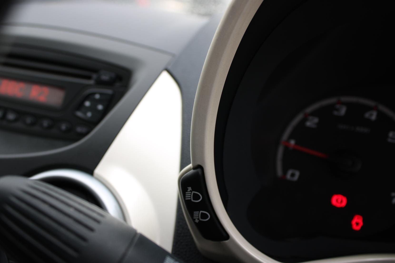 Ford Ka 1.2 Zetec Hatchback 3dr Petrol Manual Euro 5 (s/s) (69 ps)