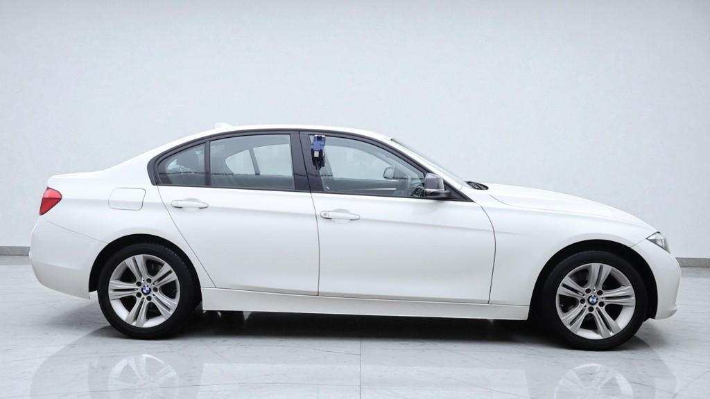 BMW 3 Series 2.0 320i Sport Saloon 4dr Petrol Manual Euro 6 (s/s) (184 ps)