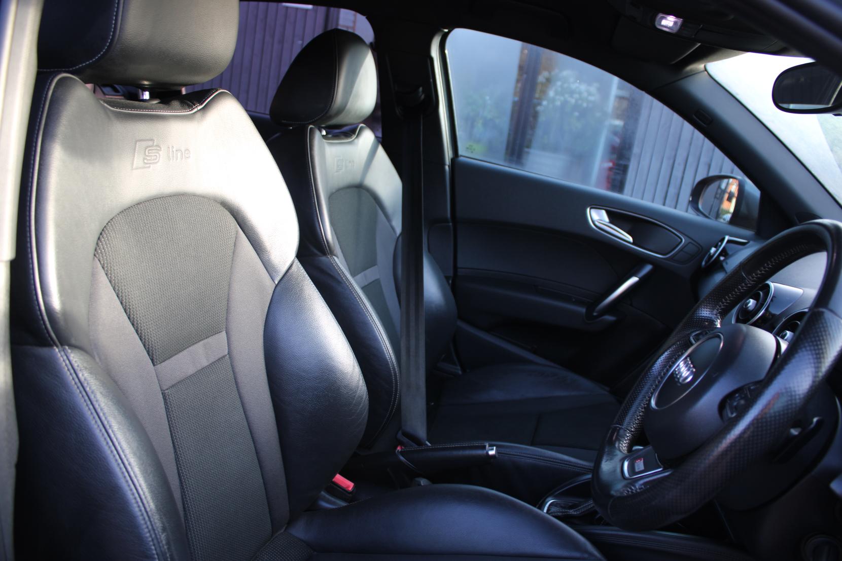 Audi A1 1.4 TFSI CoD S line Sportback 5dr Petrol S Tronic Euro 5 (s/s) (140 ps)