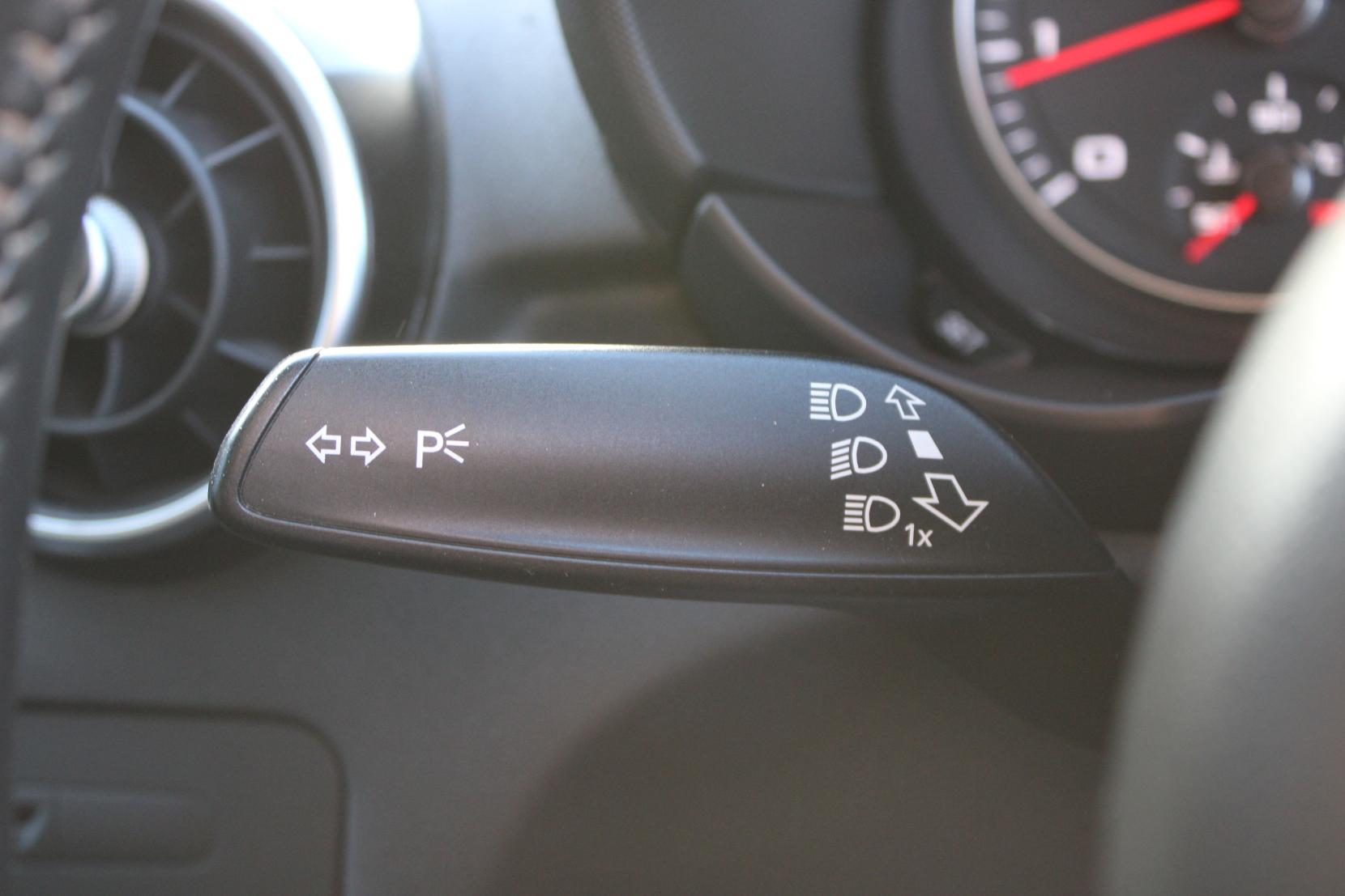 Audi A1 1.4 TFSI CoD S line Sportback 5dr Petrol S Tronic Euro 5 (s/s) (140 ps)