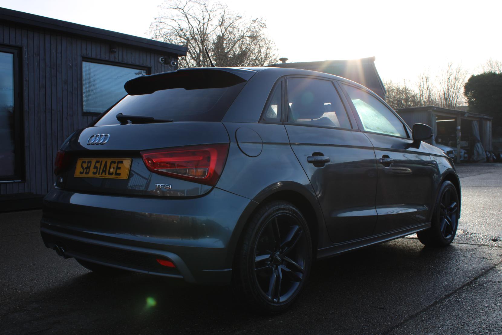 Audi A1 1.4 TFSI CoD S line Sportback 5dr Petrol S Tronic Euro 5 (s/s) (140 ps)