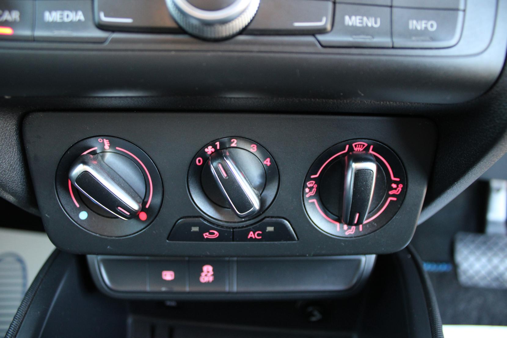 Audi A1 1.4 TFSI CoD S line Sportback 5dr Petrol S Tronic Euro 5 (s/s) (140 ps)