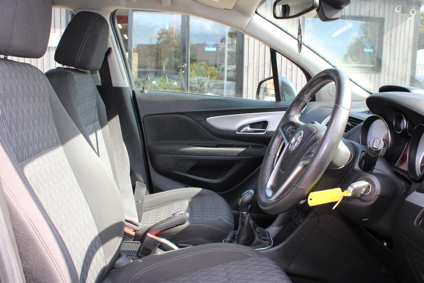 Vauxhall Mokka 1.6 Tech Line SUV 5dr Petrol Manual 2WD Euro 5 (s/s) (115 ps)