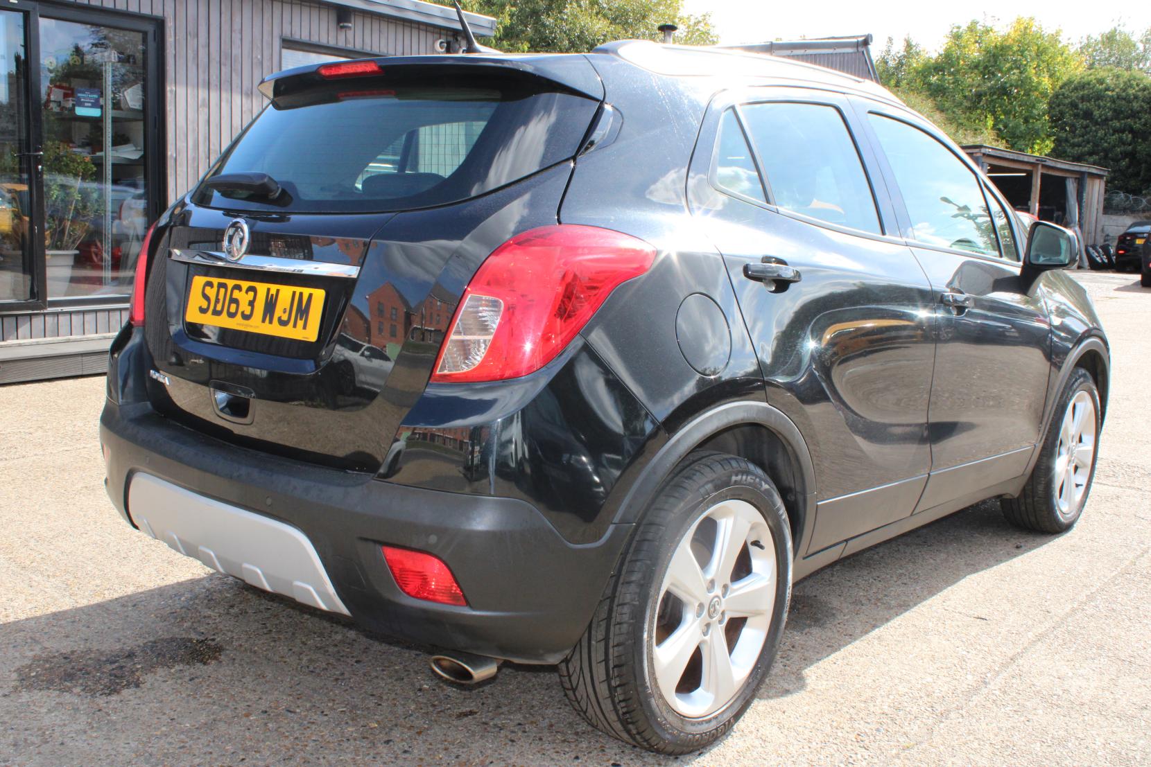 Vauxhall Mokka 1.6 Tech Line SUV 5dr Petrol Manual 2WD Euro 5 (s/s) (115 ps)