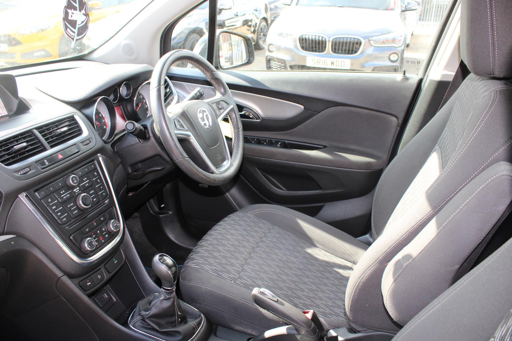 Vauxhall Mokka 1.6 Tech Line SUV 5dr Petrol Manual 2WD Euro 5 (s/s) (115 ps)