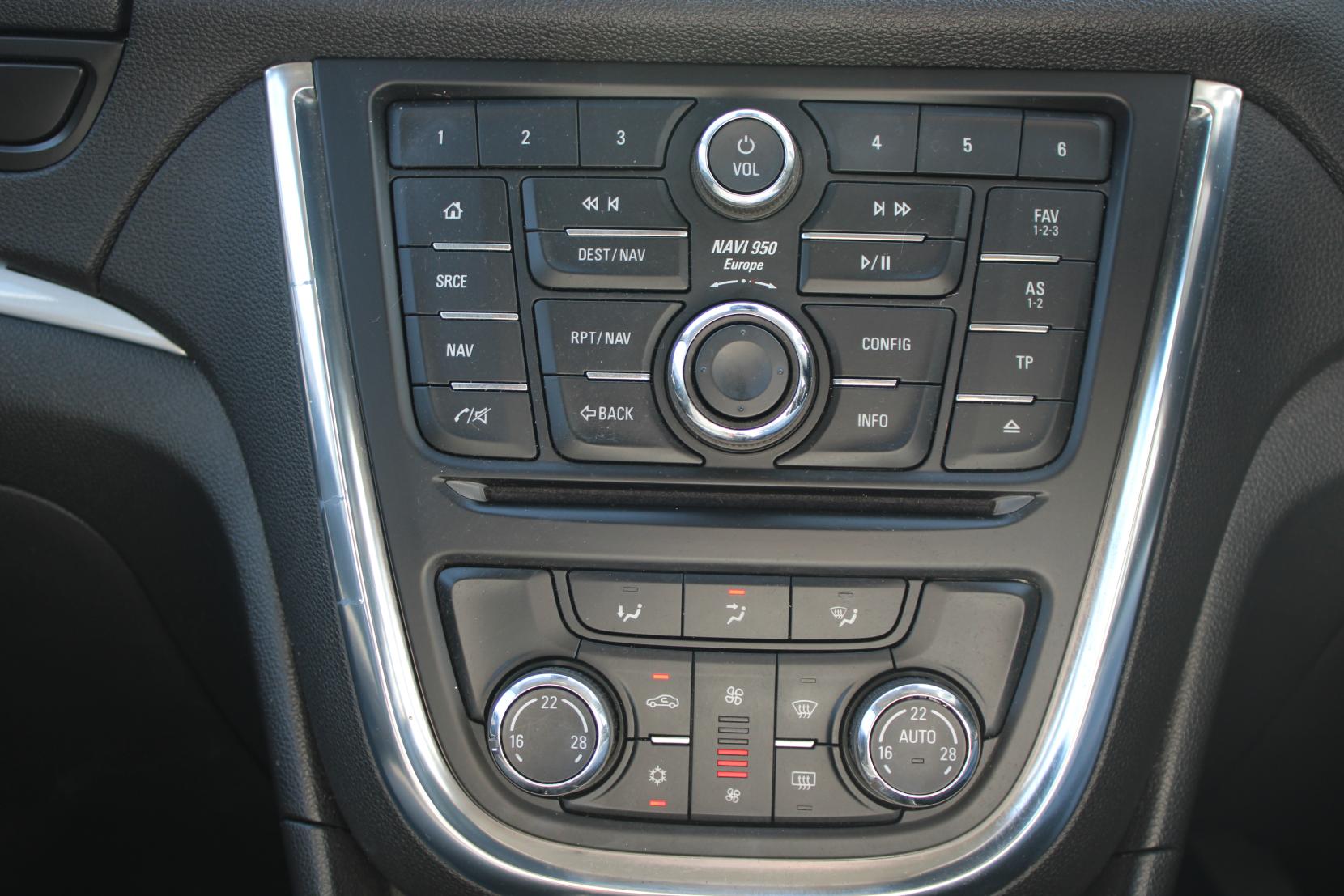 Vauxhall Mokka 1.6 Tech Line SUV 5dr Petrol Manual 2WD Euro 5 (s/s) (115 ps)